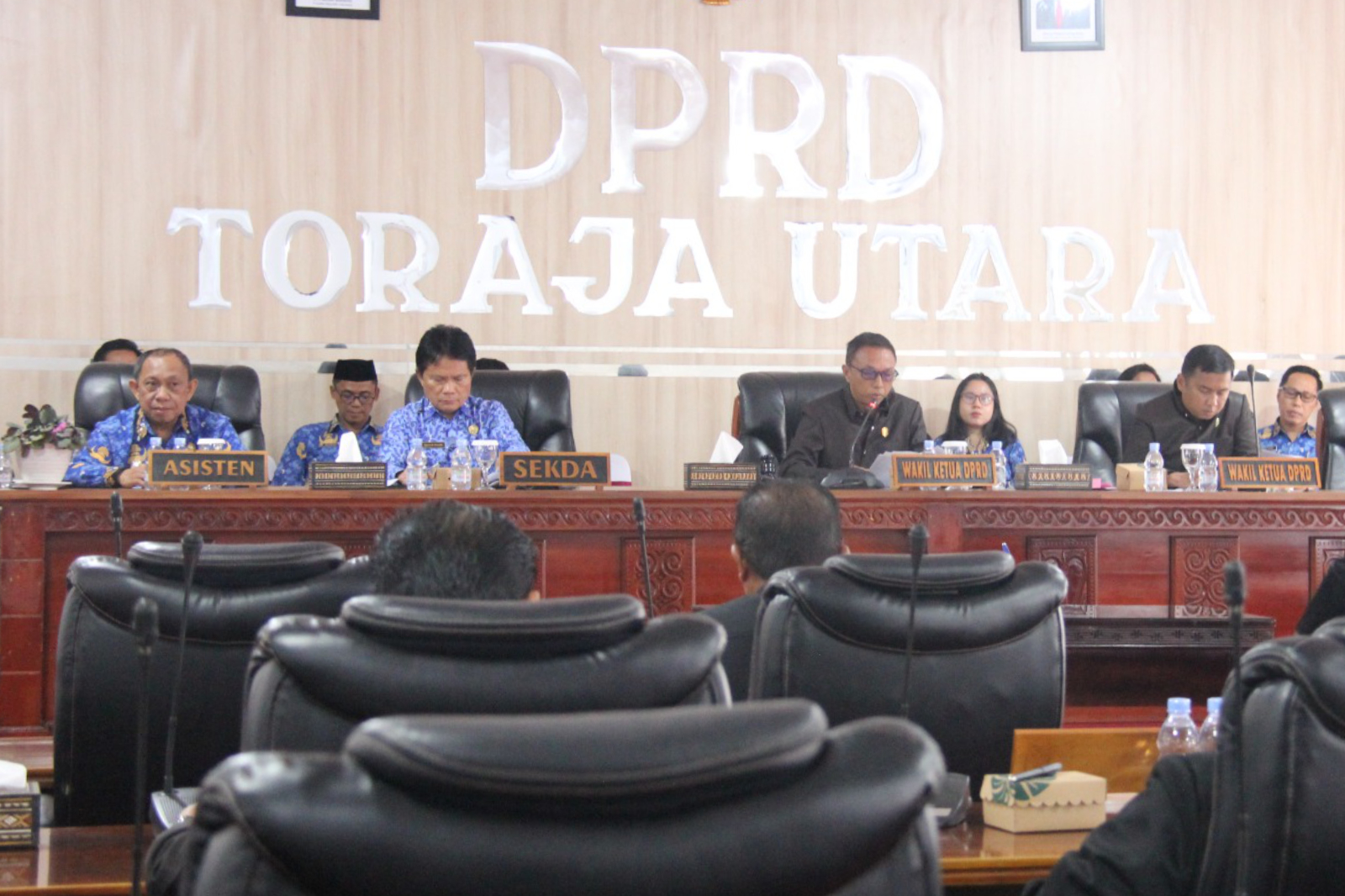 Foto 2 — DPRD Toraja Utara Gelar Rapat Paripurna Penyampaian KUA-PPAS Tahun Anggaran 2027
